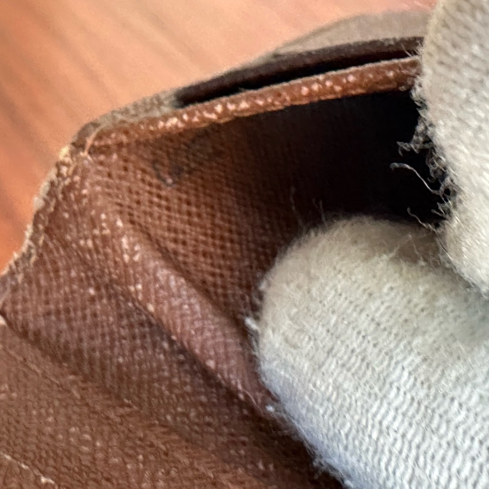 Louis Vuitton Men Wallet - Picture 8 of 13